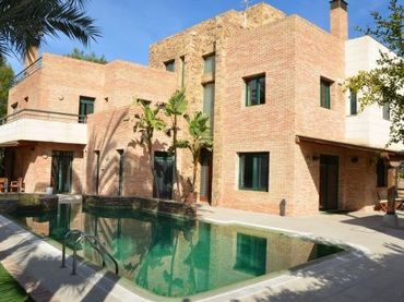 Xalet amb piscina en venda a Altorreal - El Chorrico