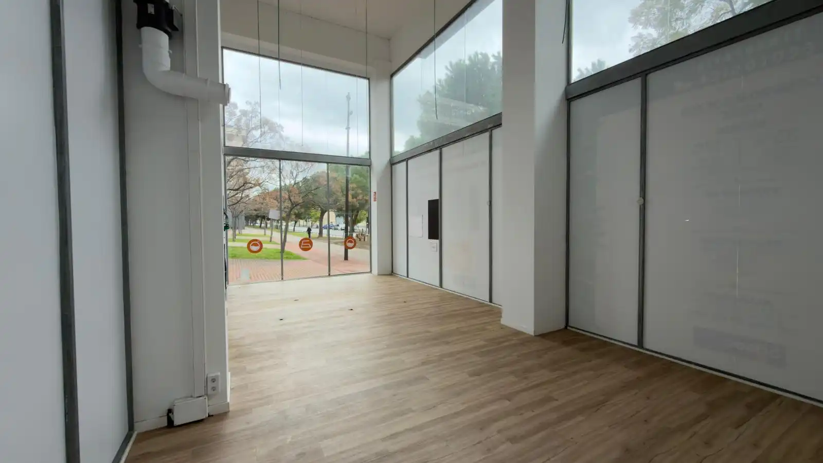 Local comercial en alquiler en Carrer Ernest Lluch 9, imagen 3
