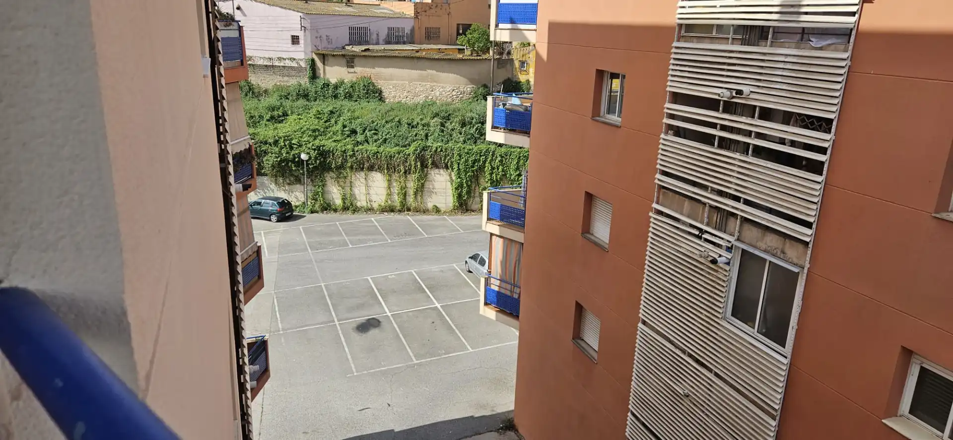 Aparcament de Pis en venda en Tarragona amb Aire condicionat, Terrassa i Moblat