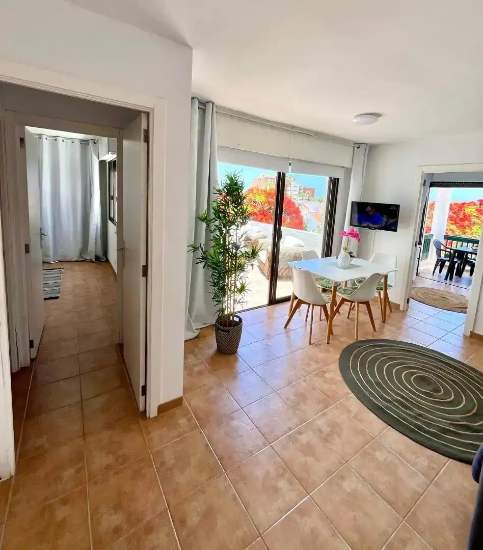 Comedor de Apartamento en venta en Adeje con Piscina y Balcón