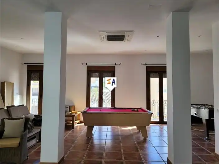 Sala de estar de Casa adosada en venta en Casariche con Aire acondicionado, Terraza y Trastero
