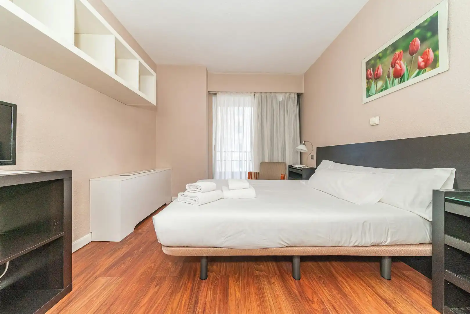 Schlafzimmer von Gebäude zur Miete in Madrid