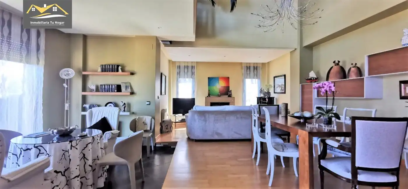 Comedor de Casa o chalet en venta en A Pobra de Trives  con Calefacción, Terraza y Trastero