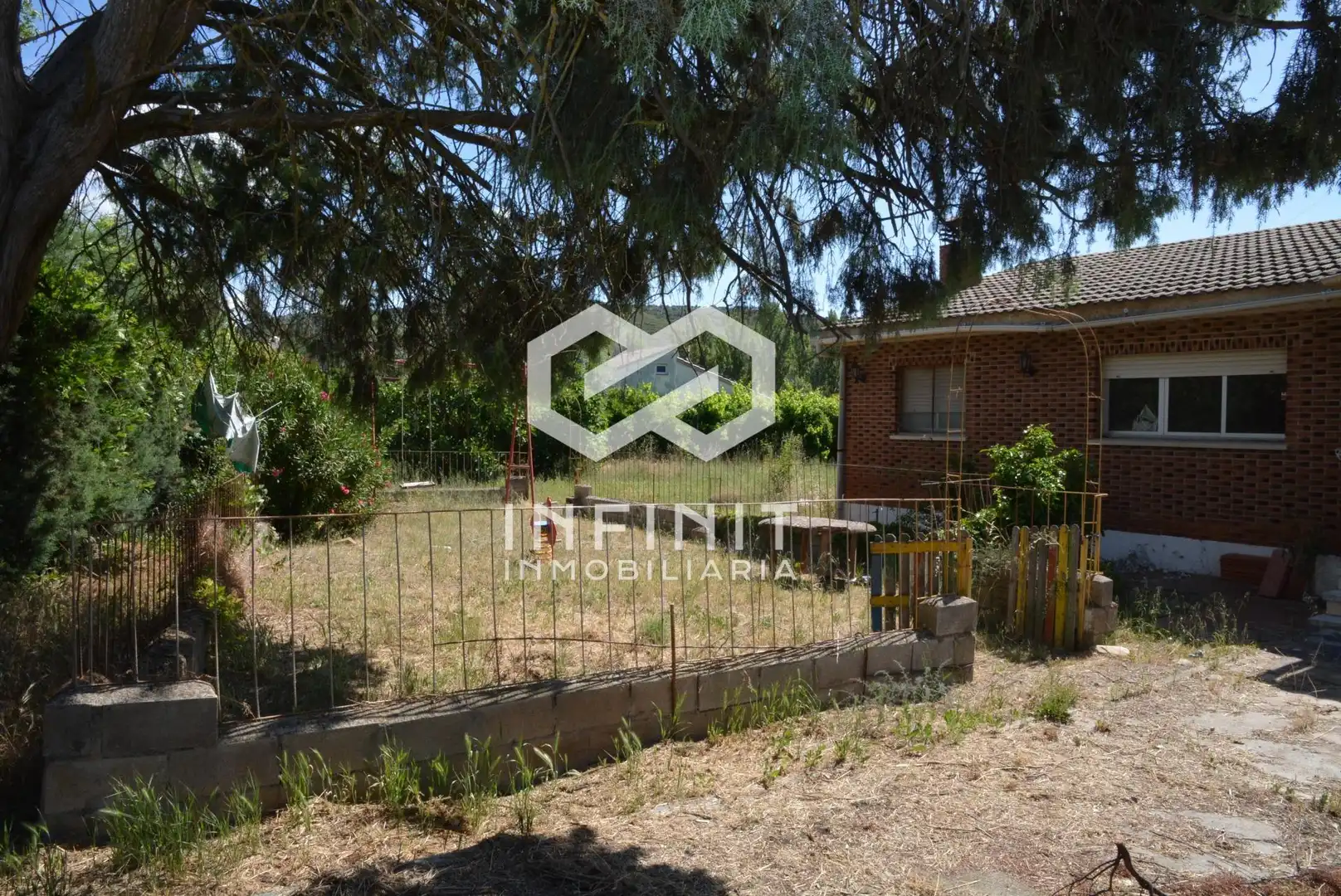 Casa o xalet en venda en Robledillo de Mohernando amb Jardí privat, Terrassa i Traster