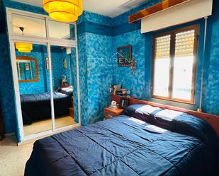 Bedroom of Flat for sale in La Línea de la Concepción  with Storage room