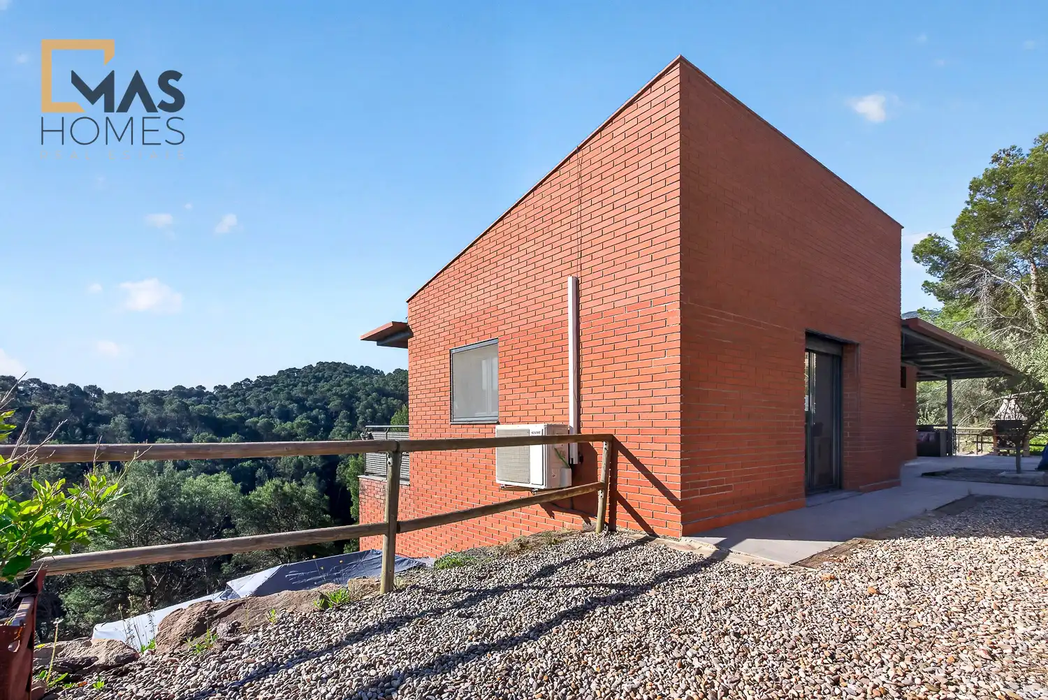 Vista exterior de Casa o xalet en venda en Sant Llorenç Savall amb Aire condicionat, Calefacció i Jardí privat
