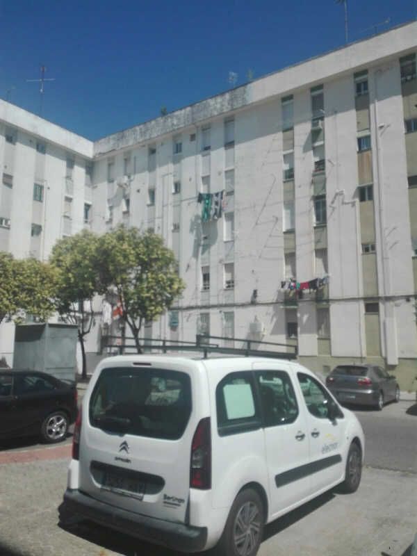 Exterior view of Flat for sale in  Sevilla Capital
