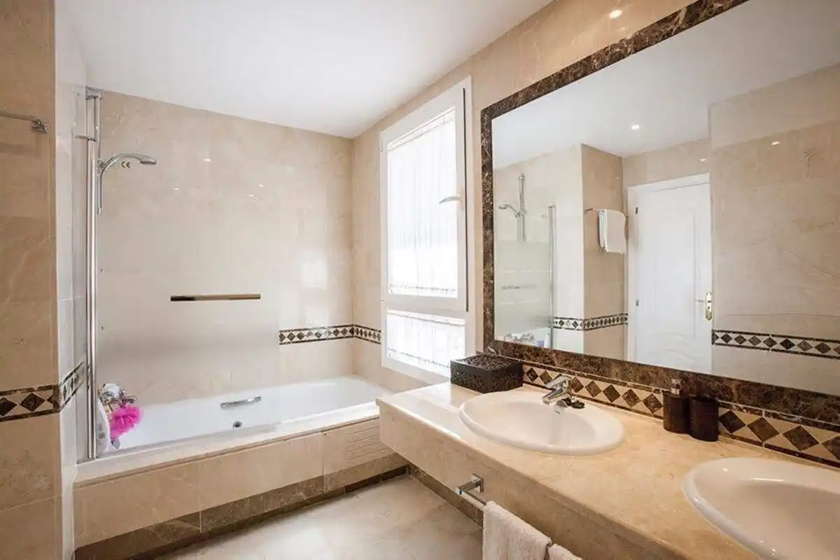 Bathroom of Detached homes for sale in Marbella  with Air Conditioner, Furnished and Balcony