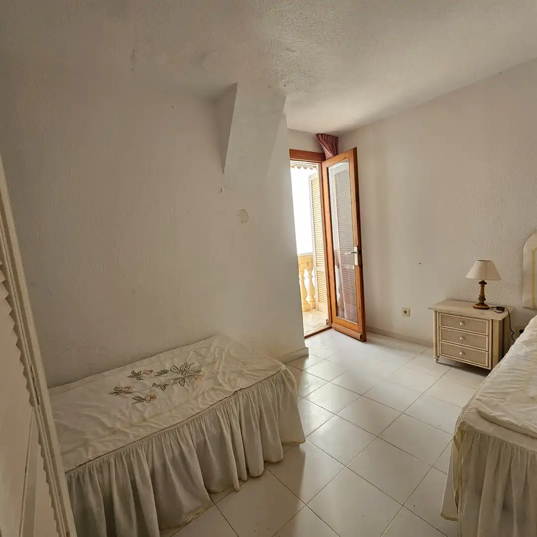 Dormitori de Casa adosada en venda en La Manga del Mar Menor amb Jardí privat, Terrassa i Moblat
