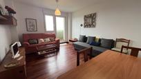 Sala d'estar de Pis en venda en Suances amb Balcó