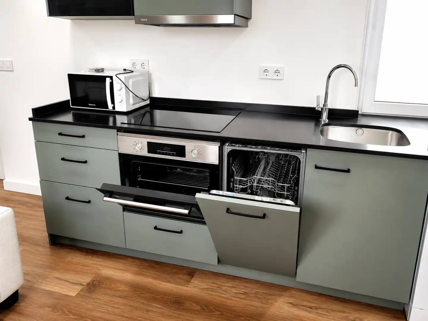 Cocina de Piso de alquiler en Santander con Amueblado y Horno