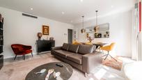 Living room of Flat for sale in  Madrid Capital  with Community pool