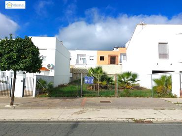Terreny residencial en venda a DE LAS LUMBRERAS
