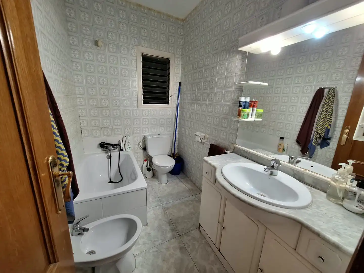 Baño de Piso en venta en El Prat de Llobregat con Horno y Balcón