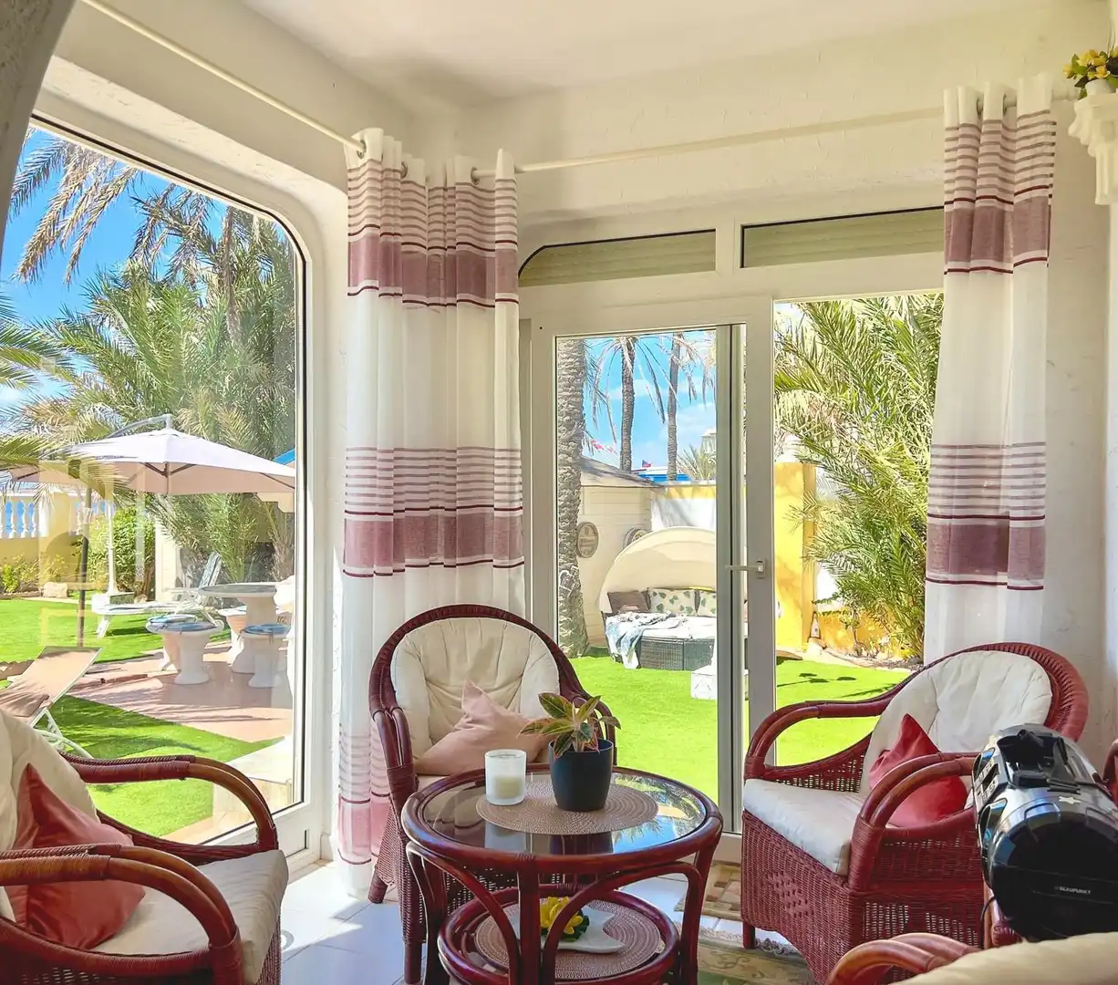 Terrasse von Haus oder Chalet zum Verkauf in La Manga del Mar Menor mit Klimaanlage, Heizung und Privatgarten