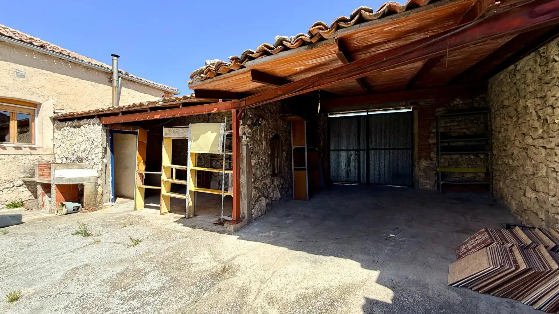 Exterior view of Houses for sale in Viloria  with Heating, Private garden and Furnished