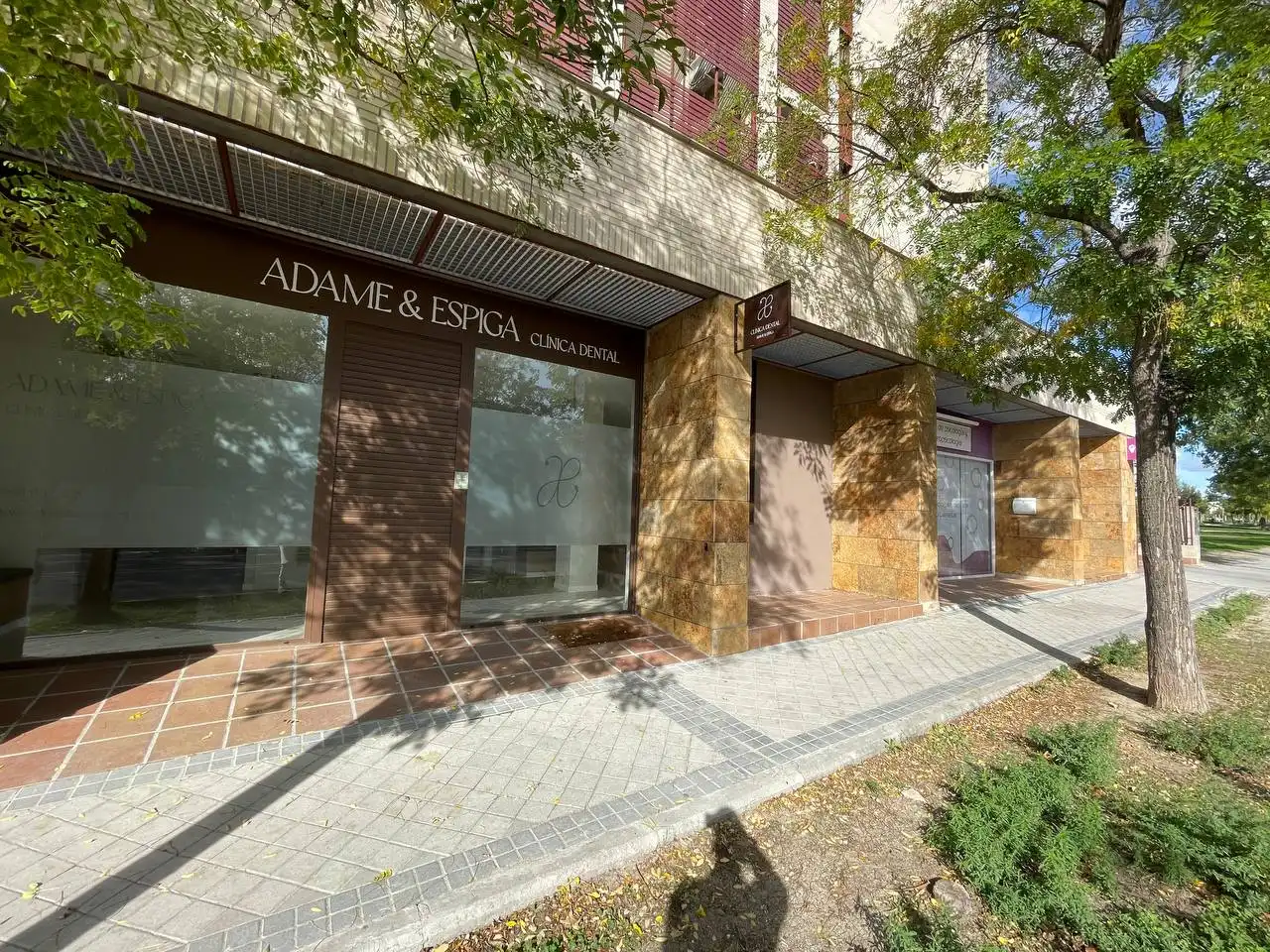 Vista exterior de Local en venta en Rivas-Vaciamadrid