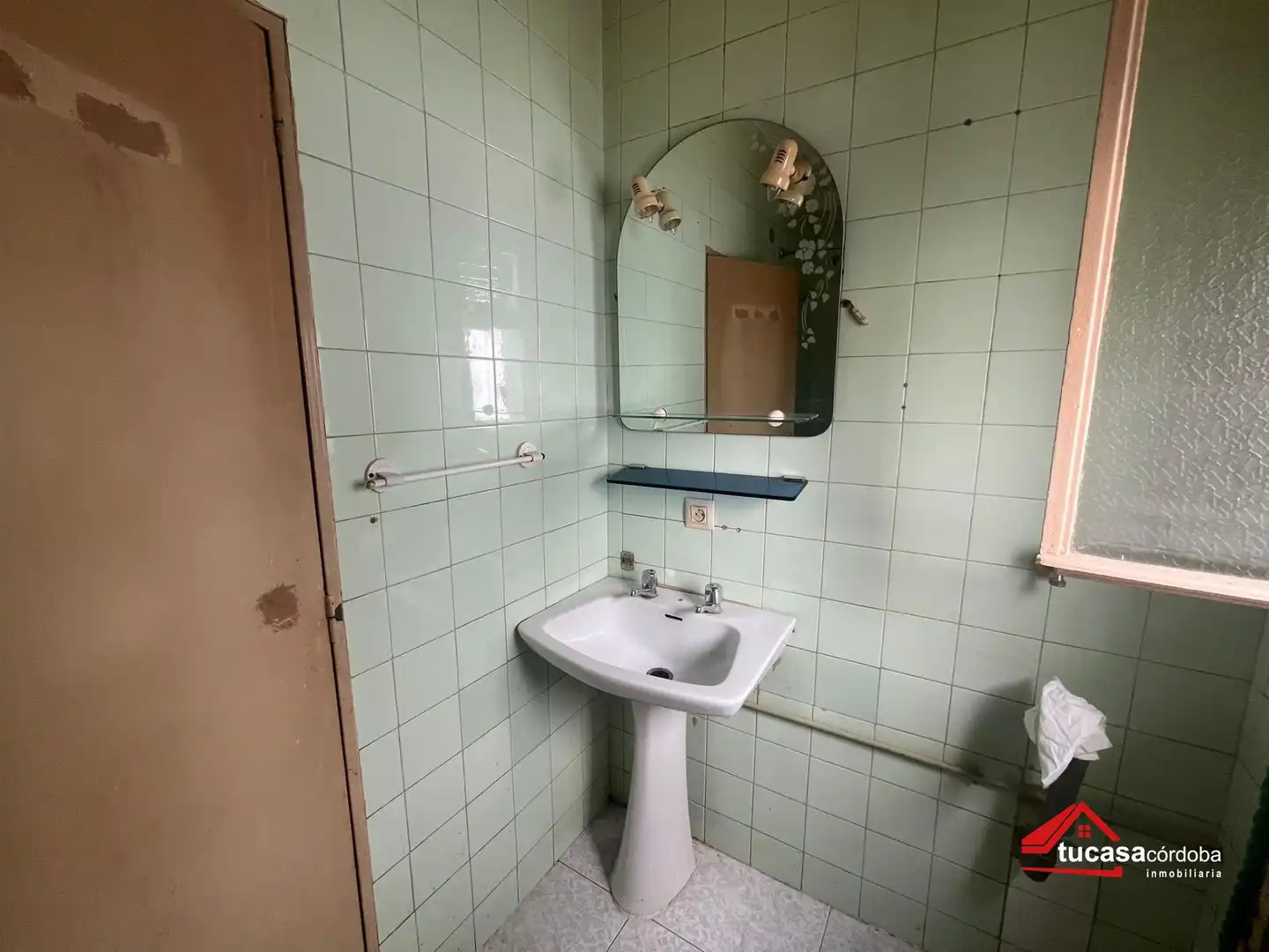 Bathroom of Flat for sale in Córdoba
