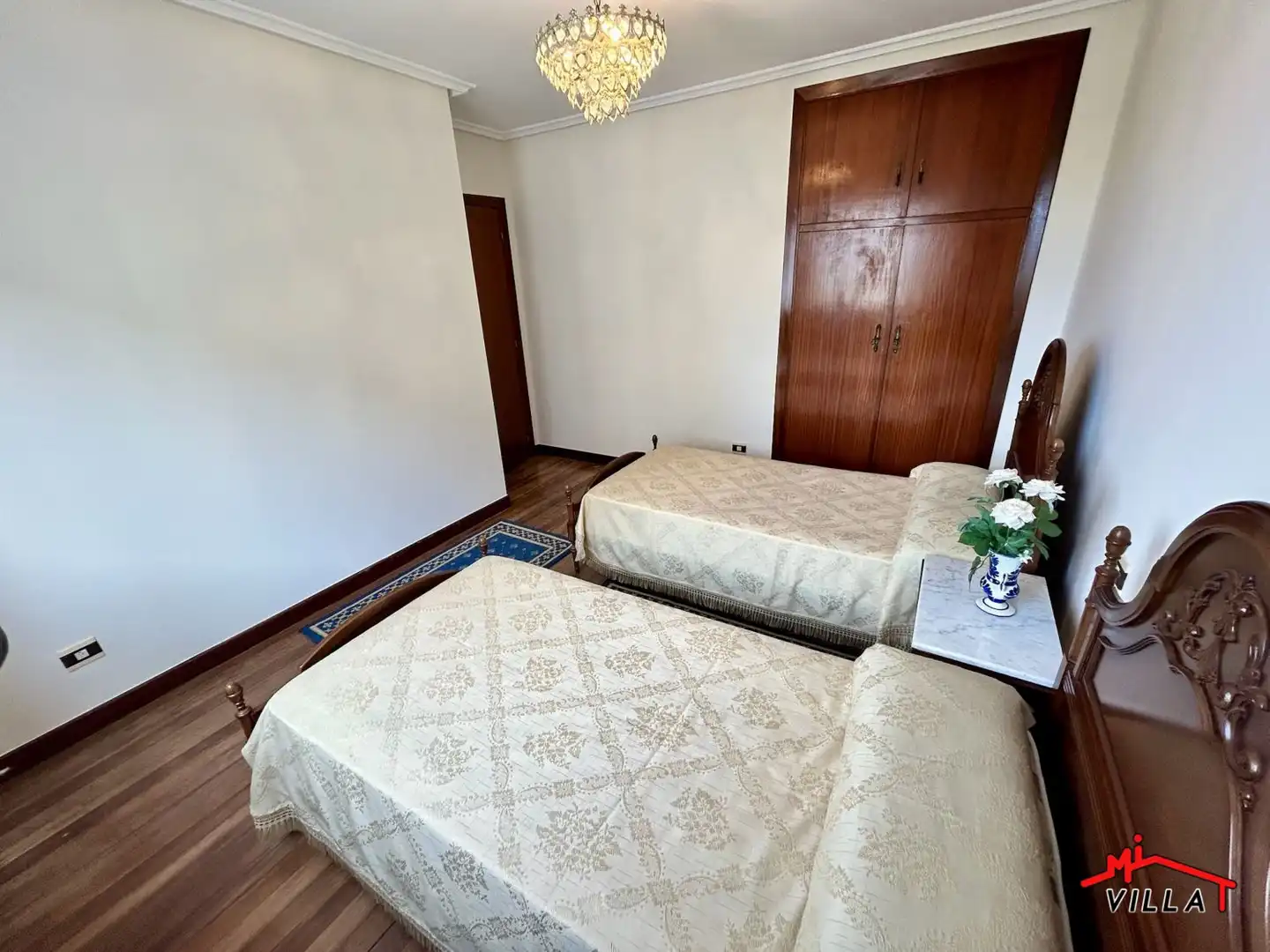 Bedroom of Flat for sale in Laredo  with Terrace