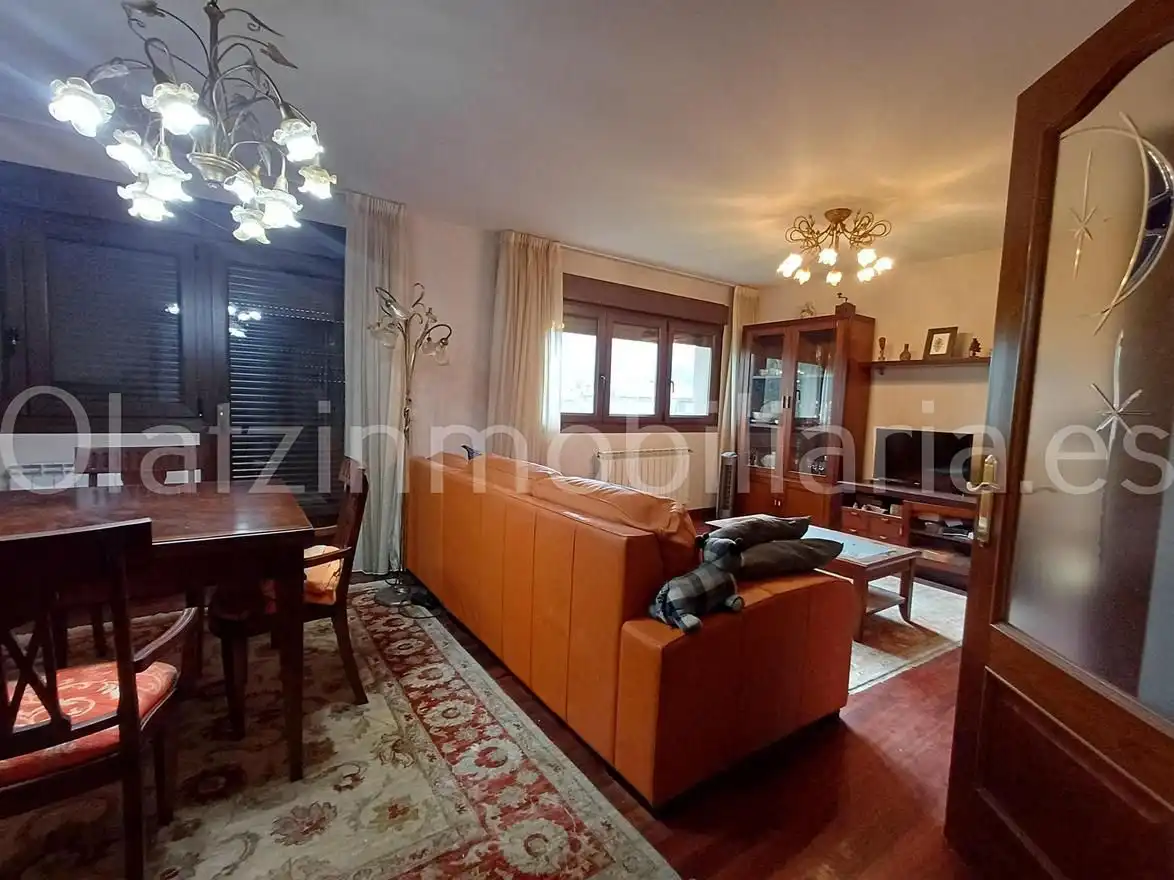 Sala d'estar de Casa o xalet en venda en Valle de Mena amb Calefacció i Terrassa