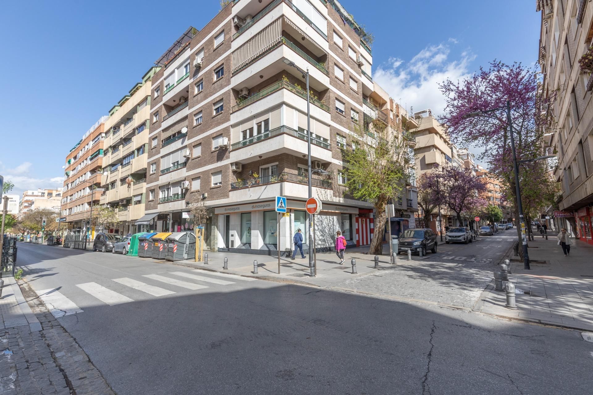 Exterior view of Attic for sale in  Granada Capital  with Terrace and Balcony