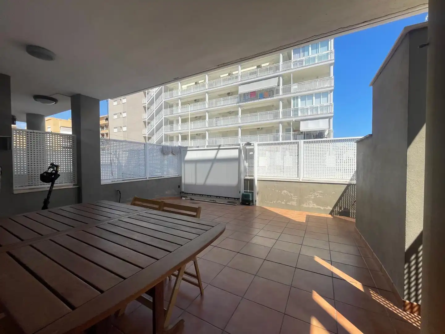 Casa aparellada en venda a Carrer Tenerife, imagen 2