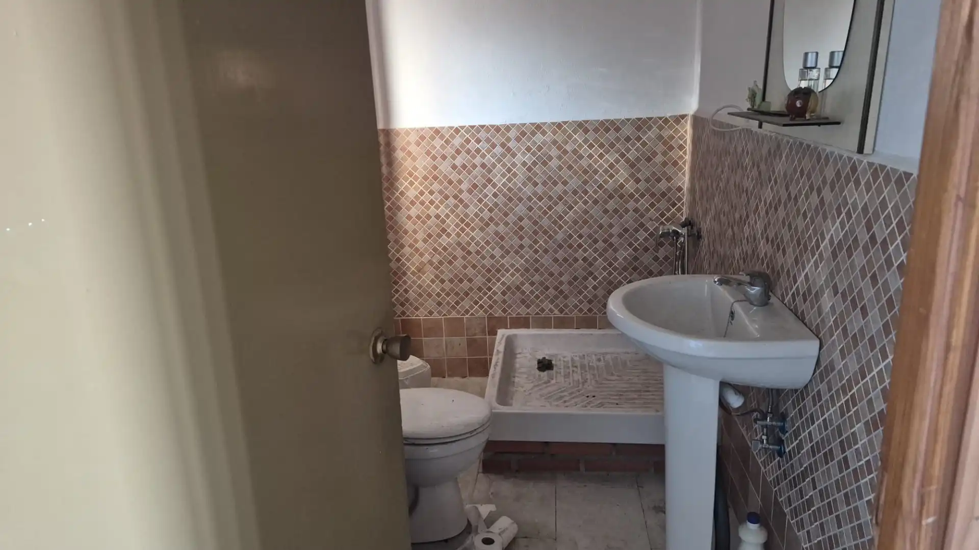 Bany de Terreny en venda en Alcóntar