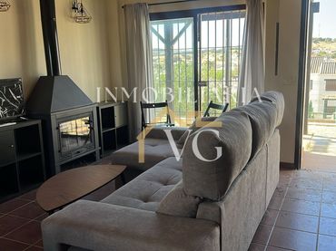 Casa con piscina in vendita a El Ronquillo
