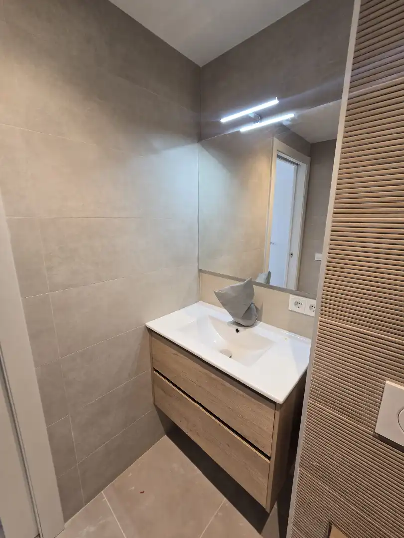 Bathroom of Flat for rent in Calella  with Air Conditioner, Heating and Oven