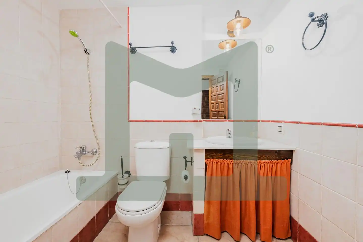 Badezimmer von Wohnung zum Verkauf in Zahara de los Atunes mit Klimaanlage, Terrasse und Abstellraum