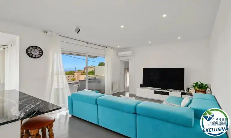 Sala de estar de Casa o chalet en venta en Roses con Aire acondicionado, Calefacción y Piscina