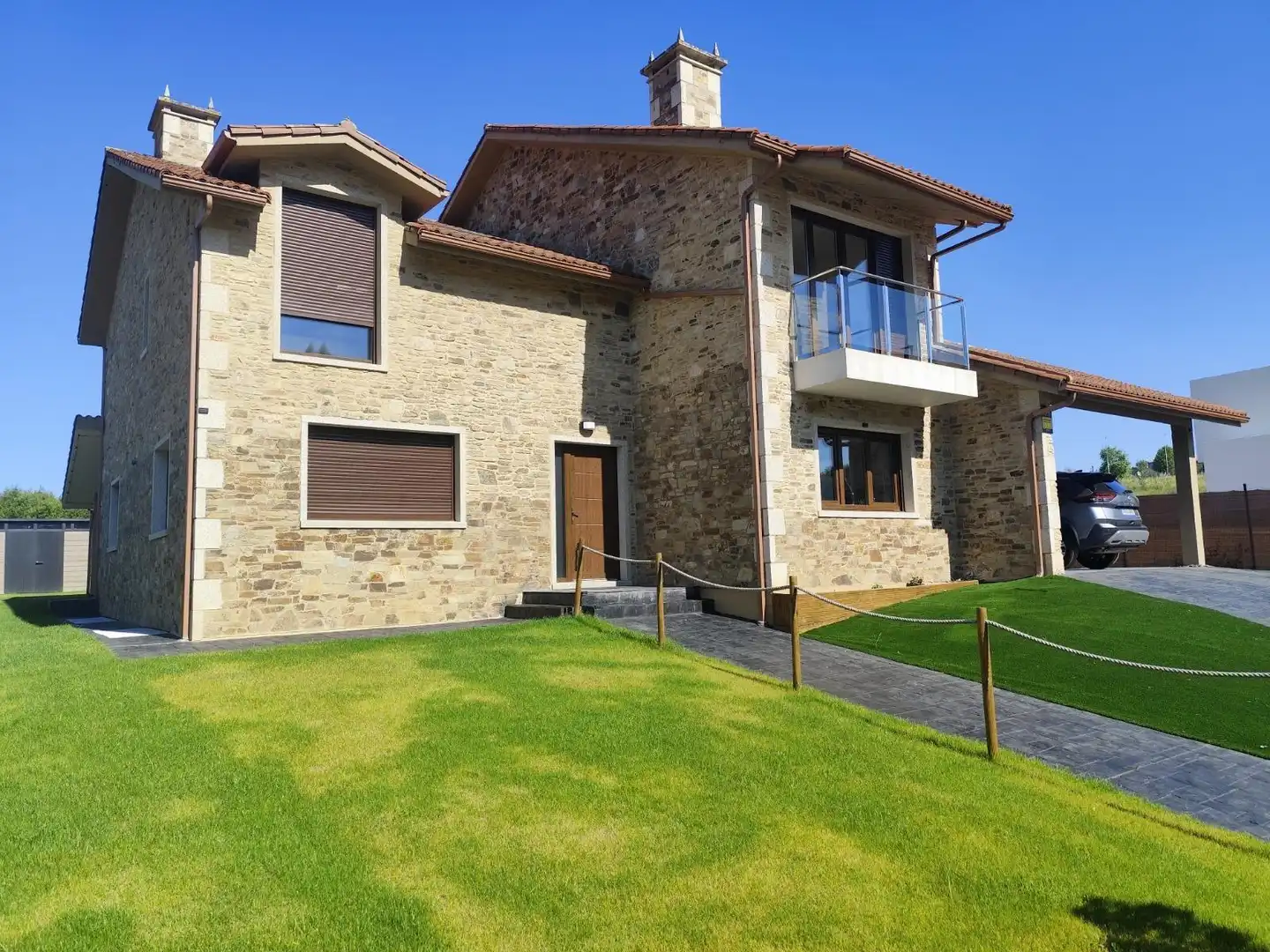 Vista exterior de Casa o xalet en venda en Miño amb Jardí privat, Terrassa i Traster
