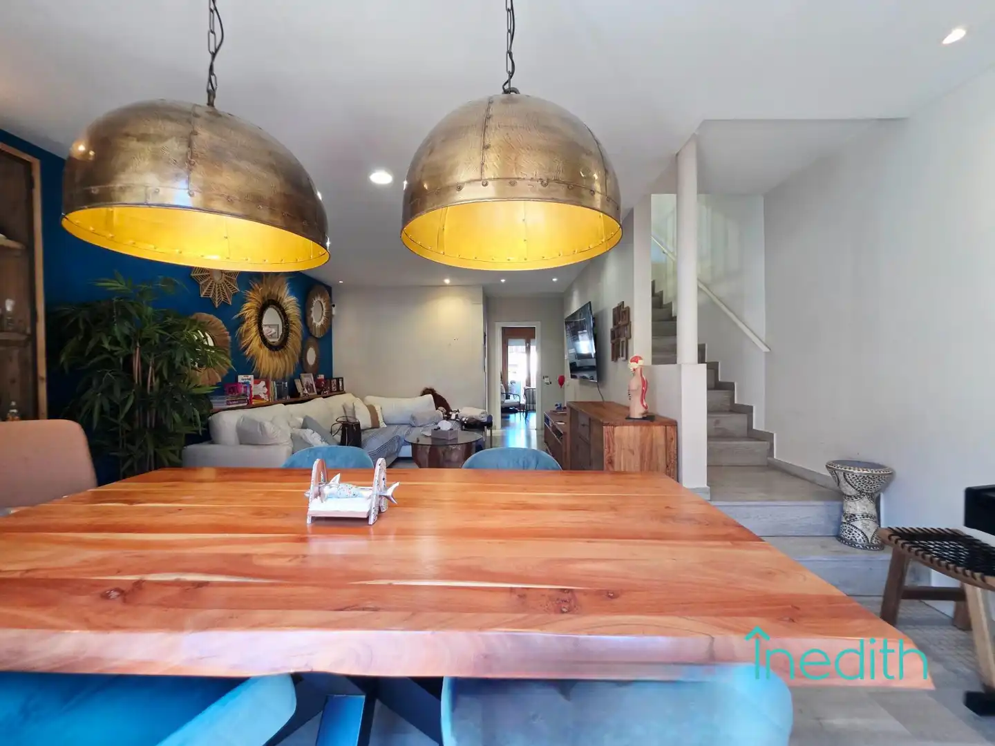 Comedor de Casa adosada en venta en Castelldefels con Aire acondicionado, Calefacción y Jardín privado