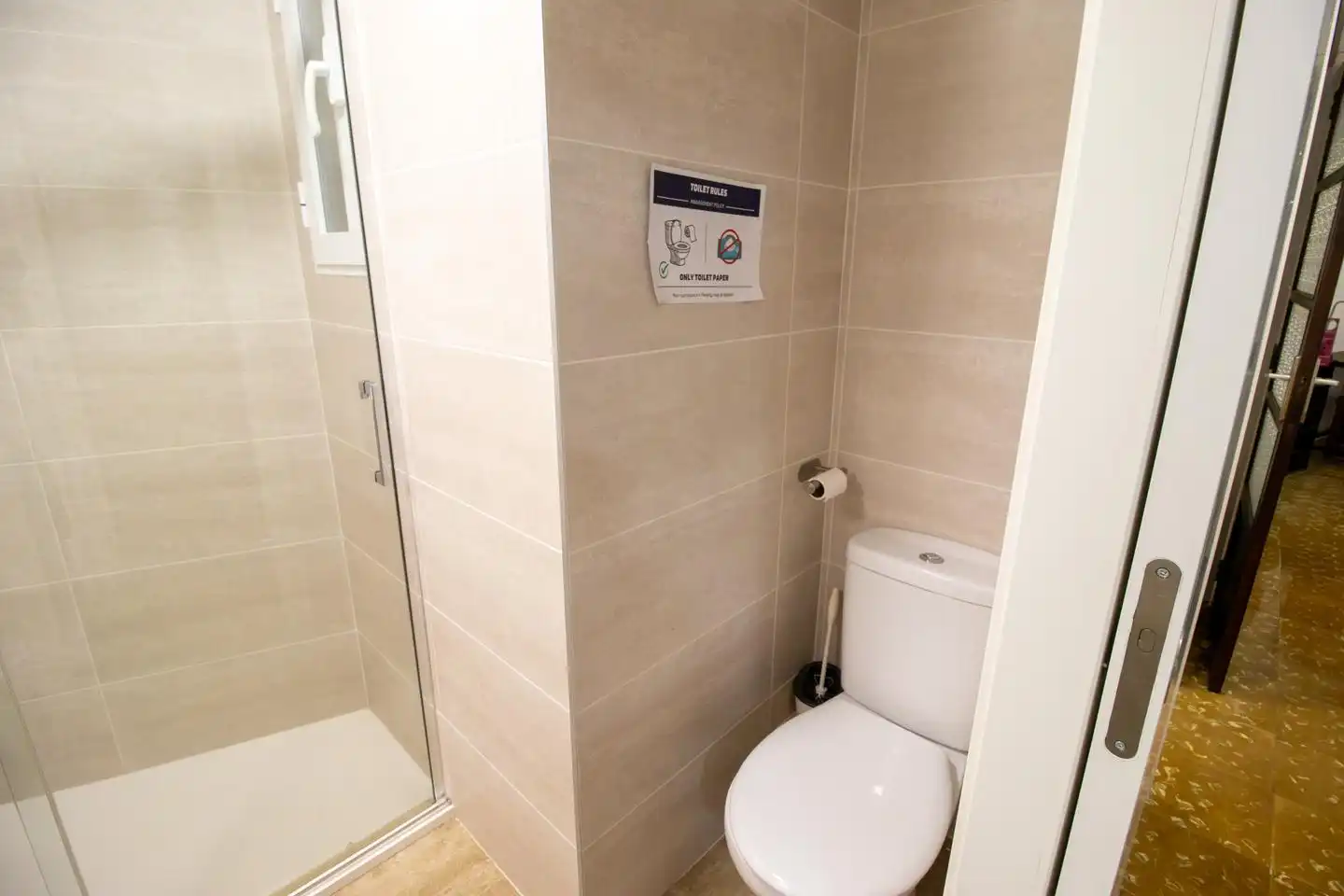Bathroom of Flat for rent in Valencia  with Terrace and Furnished