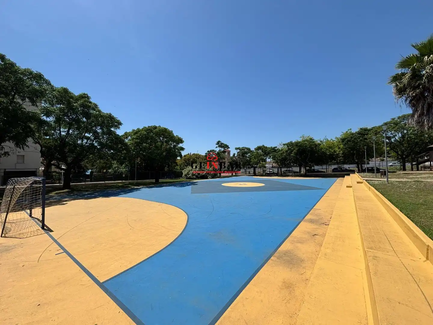 Vista exterior de Dúplex en venda en Sant Andreu de Llavaneres amb Calefacció, Jardí privat i Parquet
