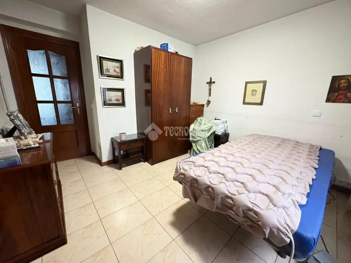 Bedroom of Flat for sale in Madrid  with Air Conditioner and Heating