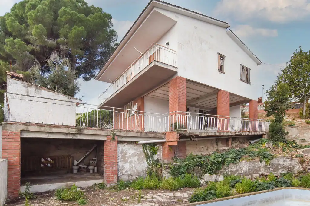 Chalet en venta en C/ Roure