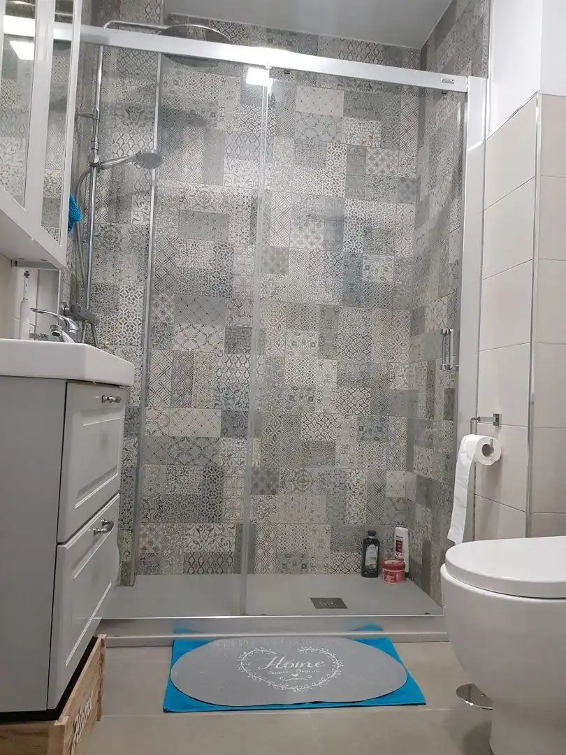 Baño de Piso de alquiler en Algeciras con Amueblado