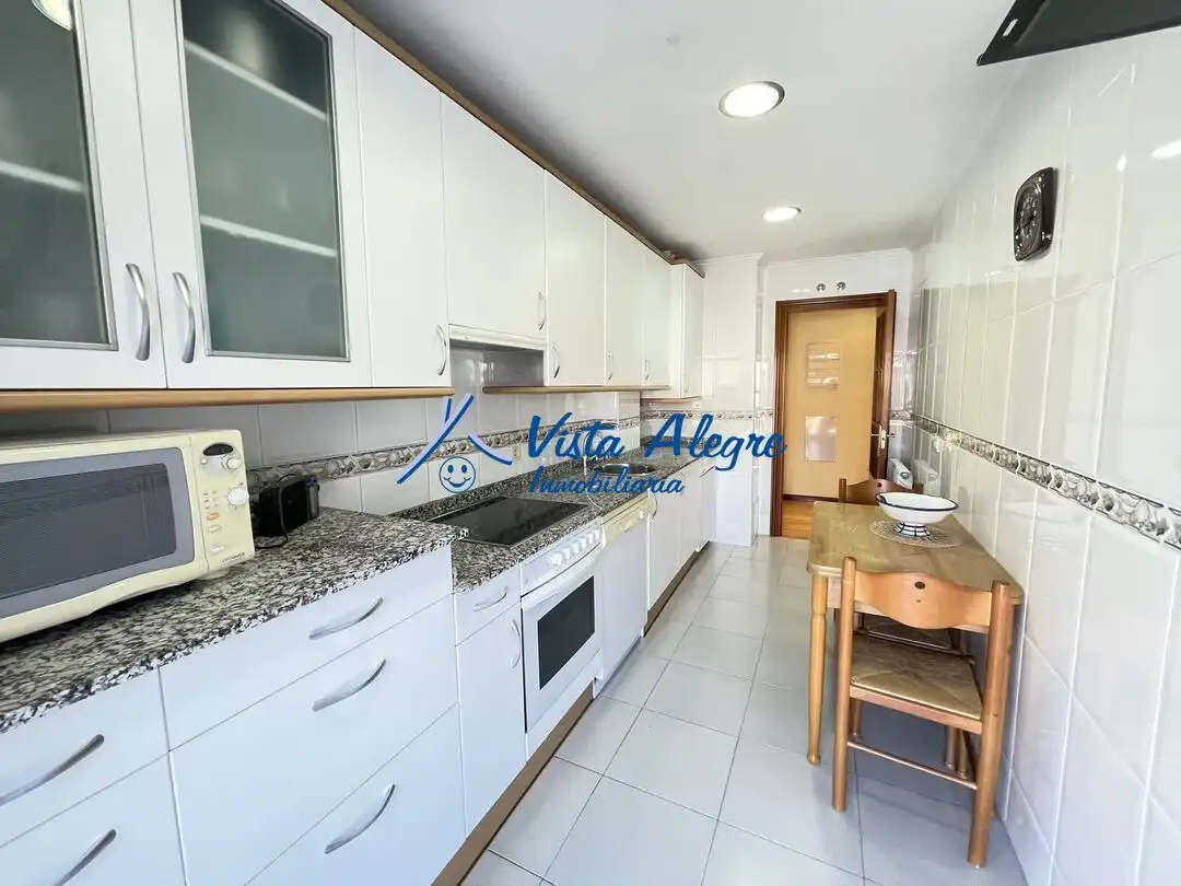 Kitchen of Flat for sale in Haro  with Air Conditioner, Heating and Parquet flooring