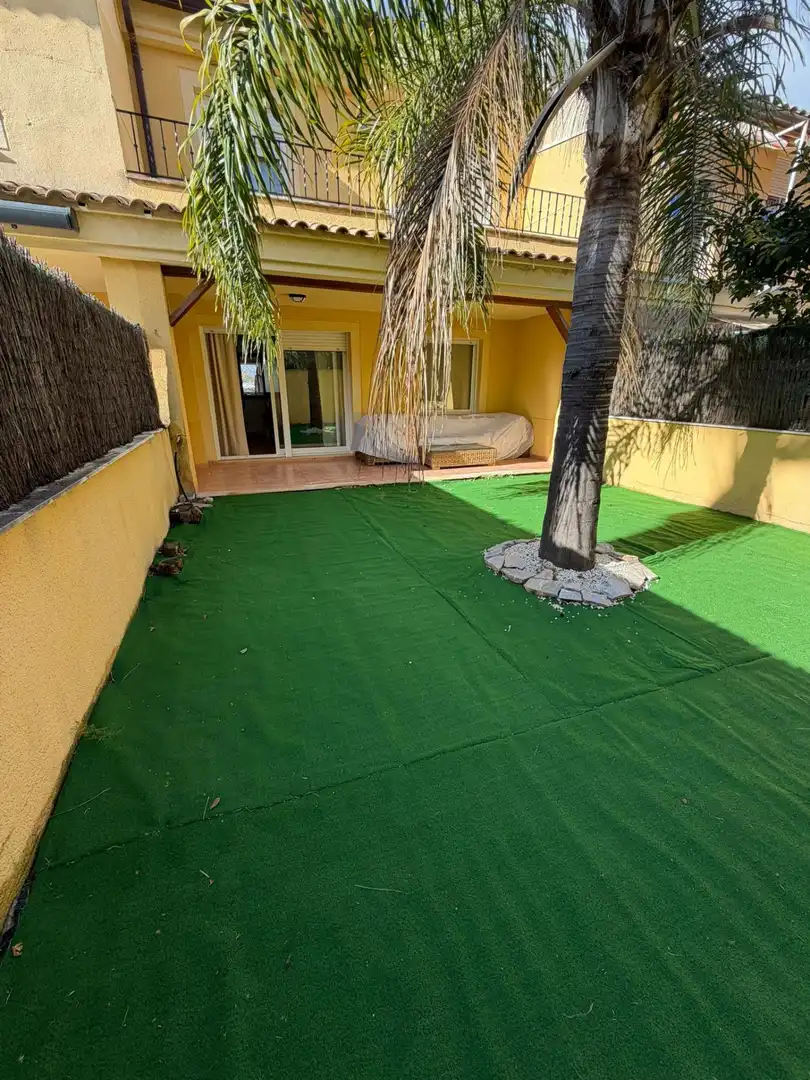 Terraza de Casa adosada de alquiler en Alzira con Aire acondicionado, Jardín privado y Terraza