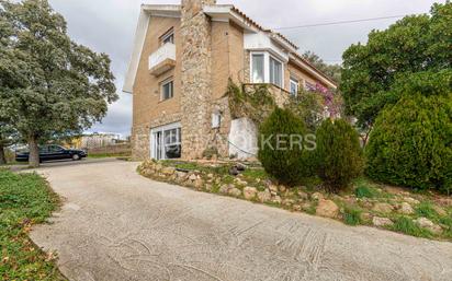 Exterior view of House or chalet for sale in Valdemorillo  with Air Conditioner, Heating and Private garden