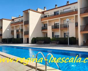 Swimming pool of Duplex for sale in L'Escala  with Air Conditioner, Heating and Terrace