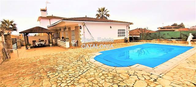 Casa-chalet en Venta en Lloret Residencial - Montlloret