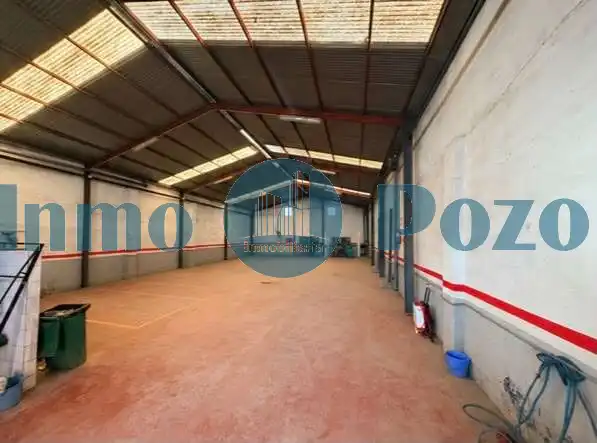 Nave industrial en venta en Almendralejo, imagen 2