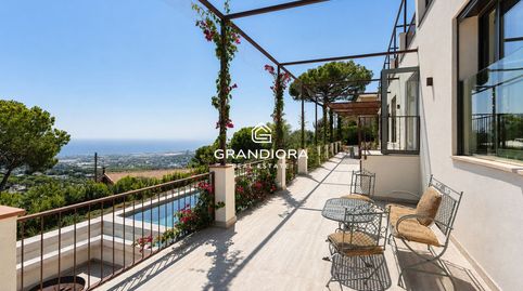 Residencia familiar de alto nivel con piscina salina, hidromasaje, domótica y servicios incluidos  Cabrils, Barcelona, immagine 3