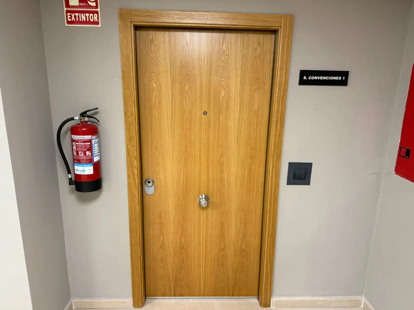 Oficina de alquiler en Beniparrell con Aire acondicionado, Internet y Alarma