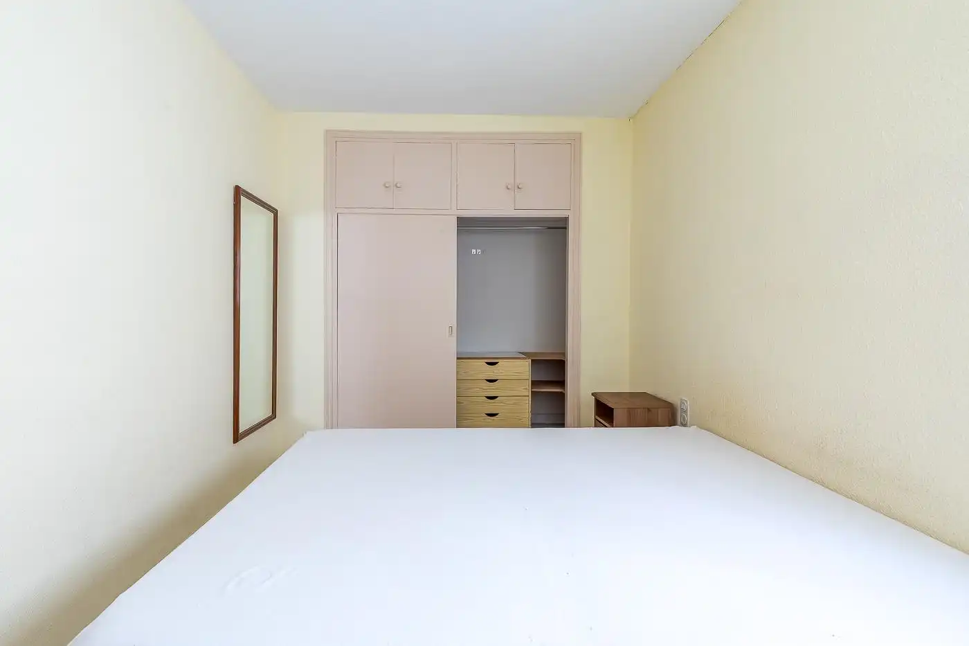 Bedroom of Flat for rent in Madrid  with Heating and Furnished