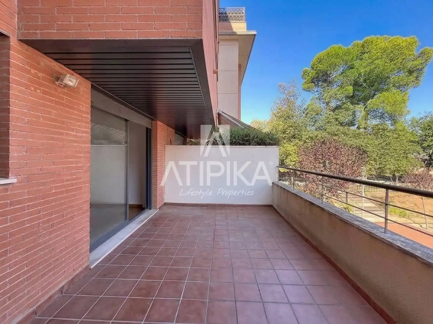 Vista exterior de Piso en venta en Sabadell con Aire acondicionado, Calefacción y Terraza
