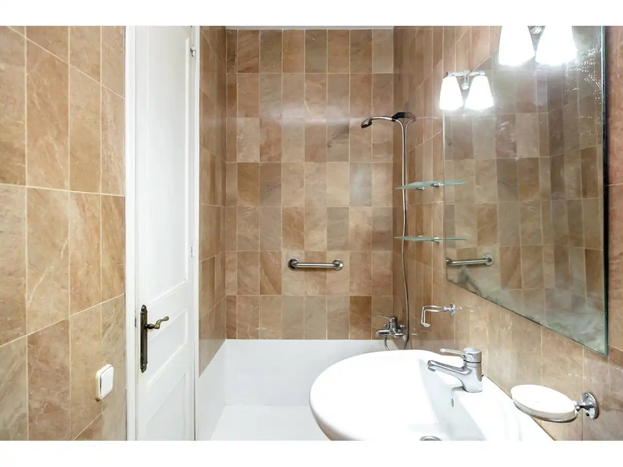 Flat with terrace for sale in Calle Aribau, imagen 11