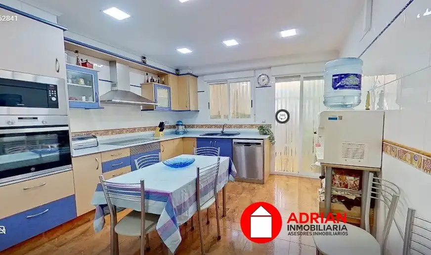 Casa con terraza en venta en La Vall d'Uixó